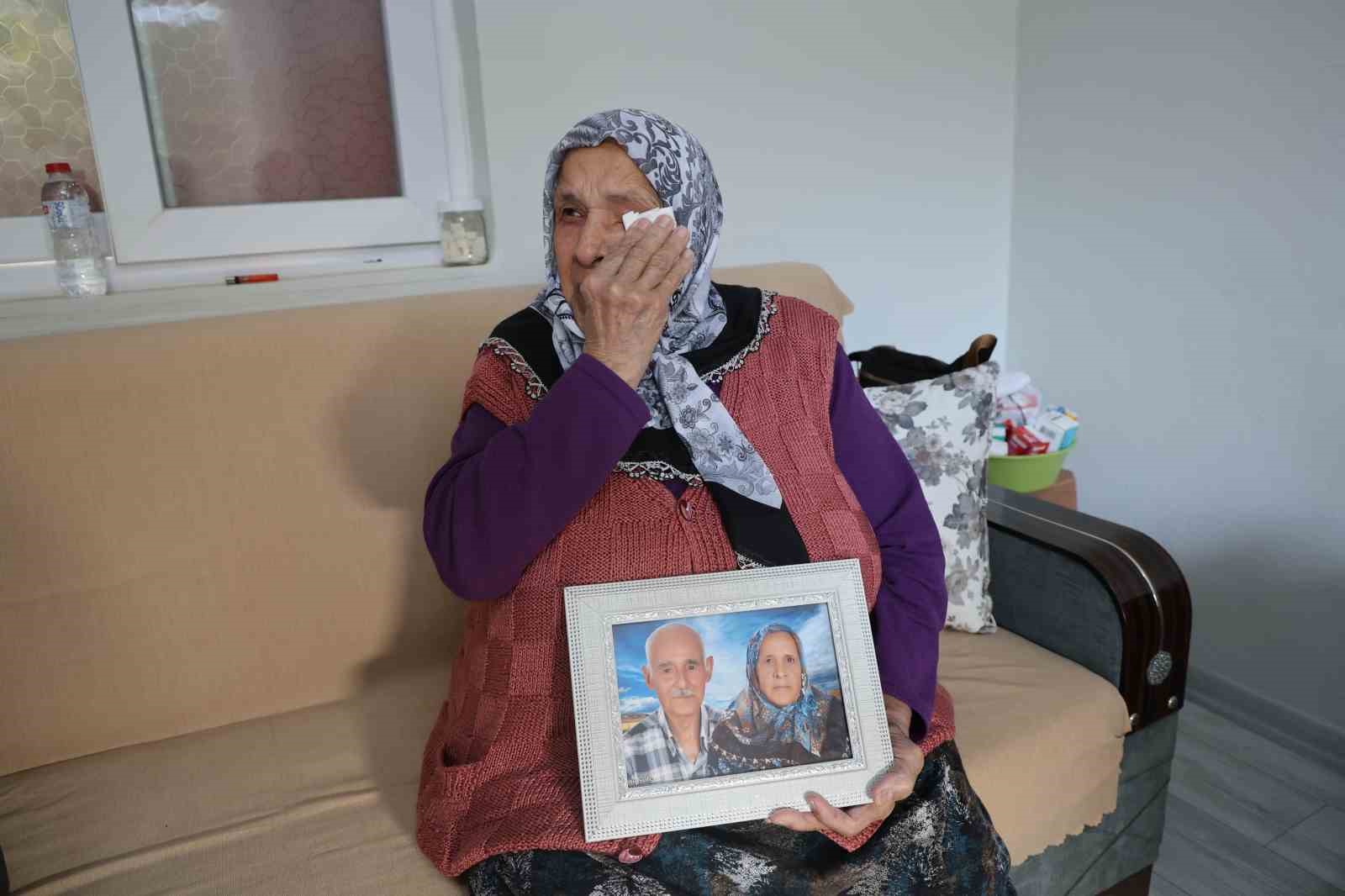 "Bakkala gidiyorum" diyerek evden çıkan 93 yaşındaki Alzheimer hastası, 4 gündür kayıp 7 bakkala gidiyorum diyerek evden cikan 93 yasindaki alzheimer hastasi 4 gundur kayip 3 hpap8Uae