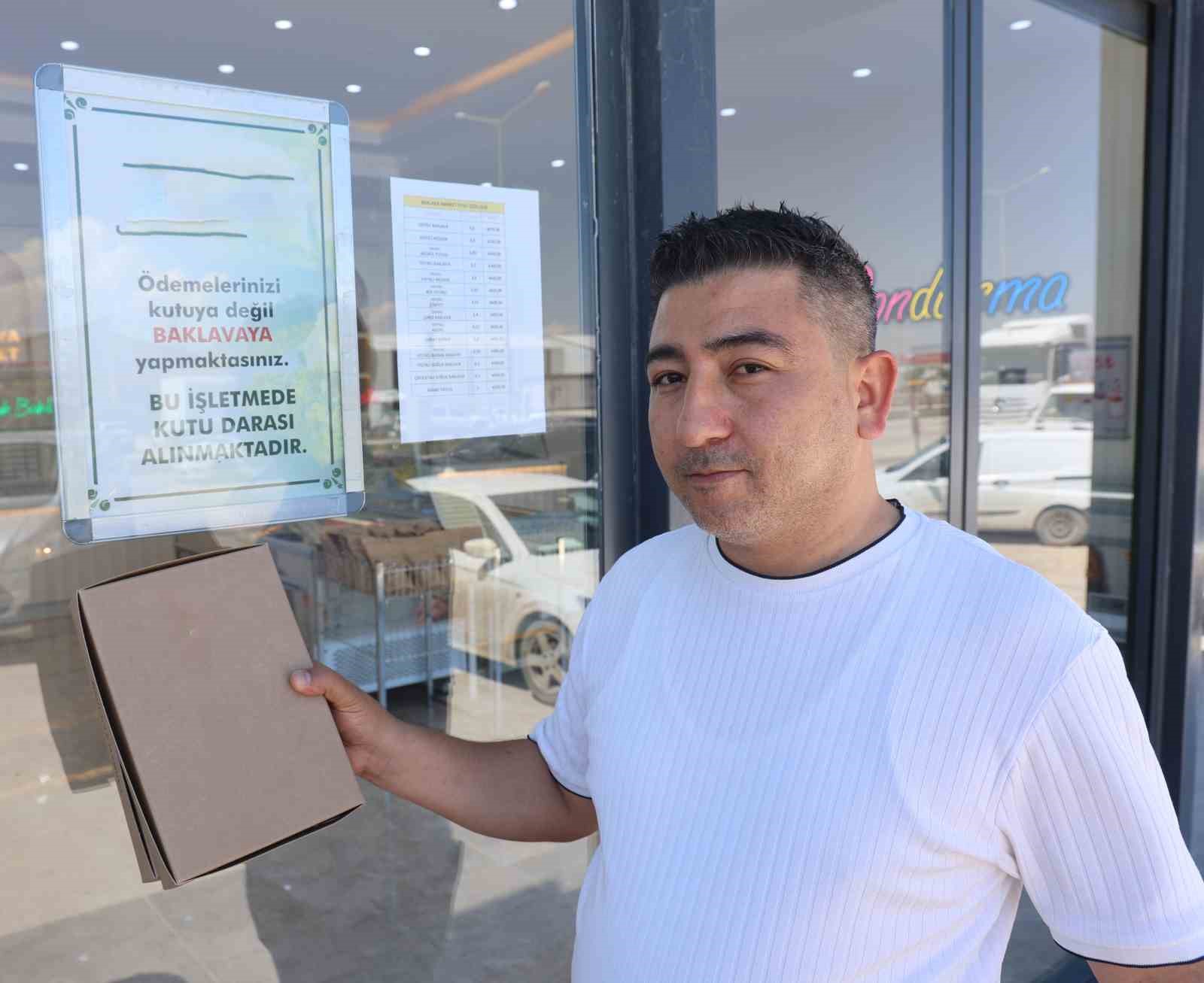 baklava alirken kutuya para odememek isteyenlere dara uyarisi 1 dWfX2IlQ