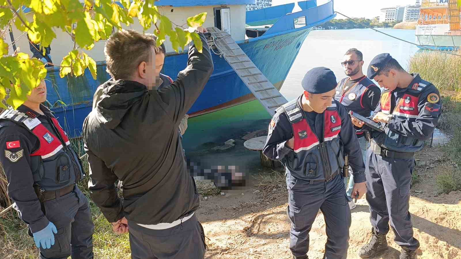balik avlamaya gelen vatandaslar manavgat irmaginda erkek cesedi buldu 1 mnrBWNUs