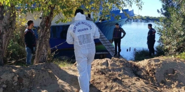 balik-avlamaya-gelen-vatandaslar-manavgat-irmaginda-erkek-cesedi-buldu-KgKsx6jB.jpg