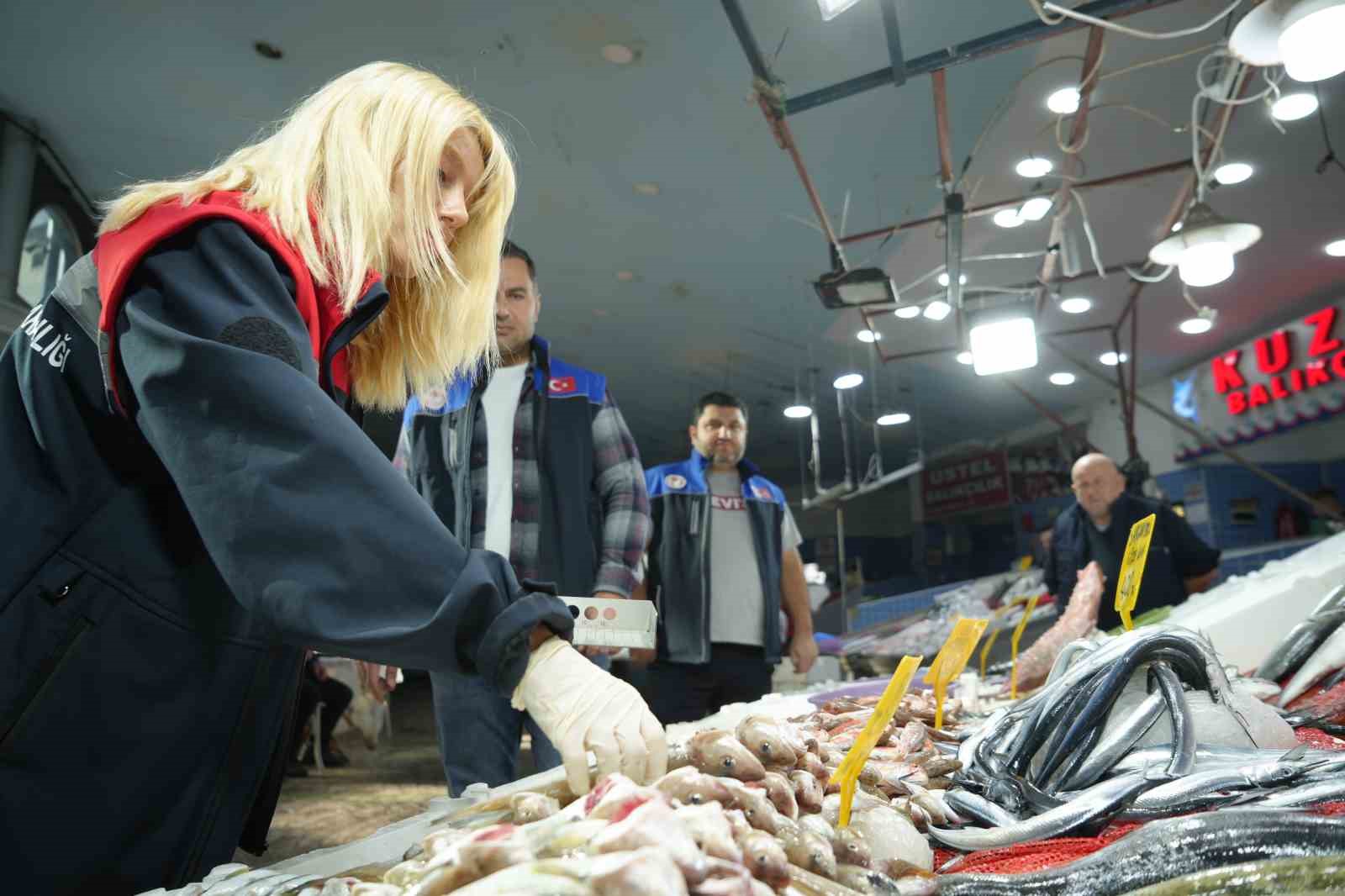 balik tezgahlarina yakin markaj 109 kisi ve isletmeye 25 milyon tl ceza 1 Cvap12m7