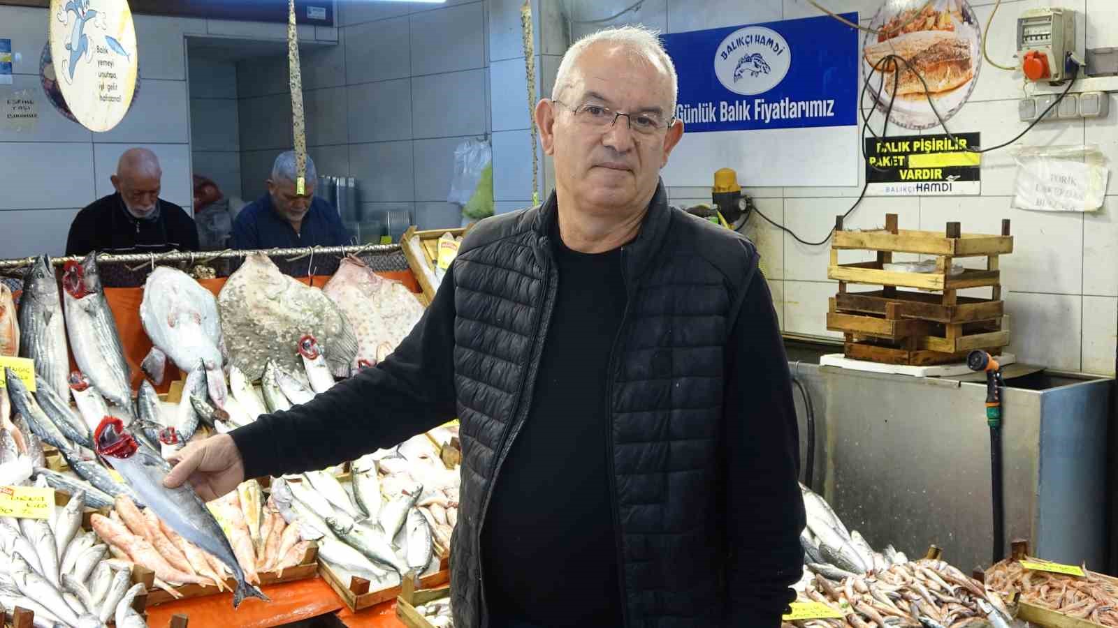 balik tezgahlarinda bolluk yok ama cesit cok 0 bfGGyzkb