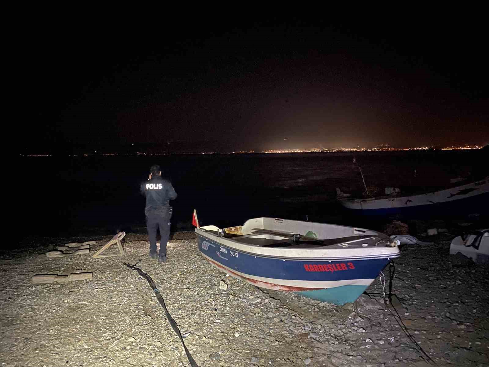 balik tutmak icin acilan kayik batti baba ogul olumden dondu 5 n9ysO8jn