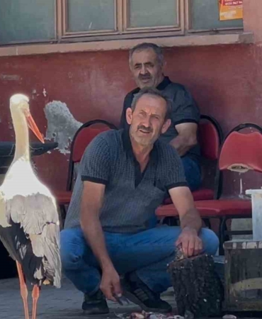 balikci-ahmet-ile-leylegin-10-yillik-kahvehane-randevusu-TcUedDPW.jpg