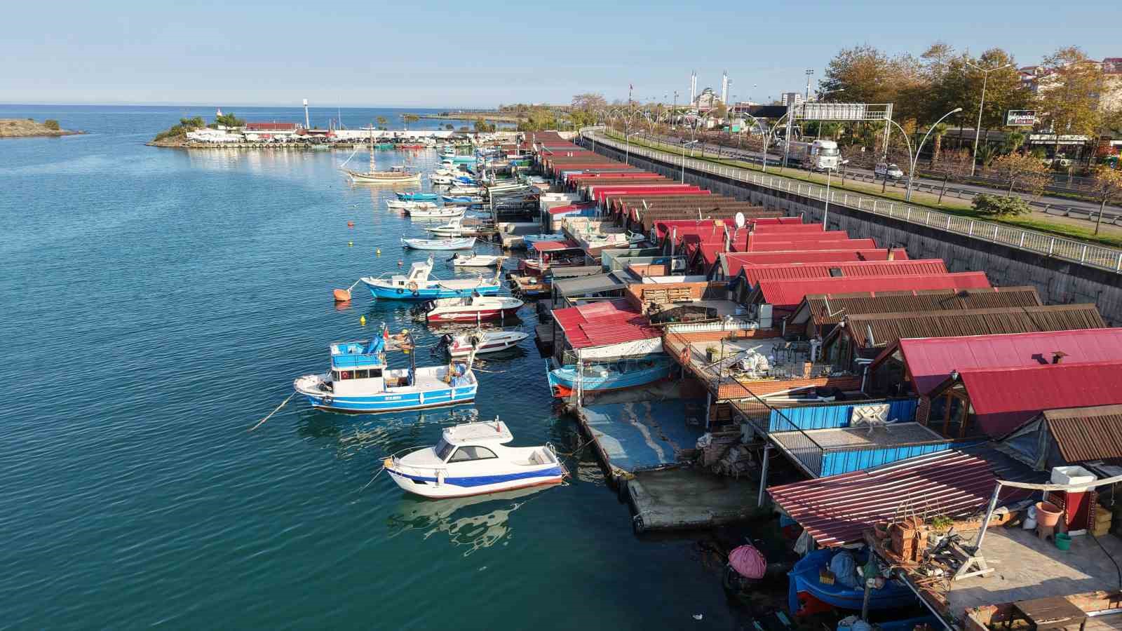 Balıkçı barınaklarının fiyatı lüks dairelerle yarışıyor 5 balikci barinaklarinin fiyati luks dairelerle yarisiyor 1 udE11tHs