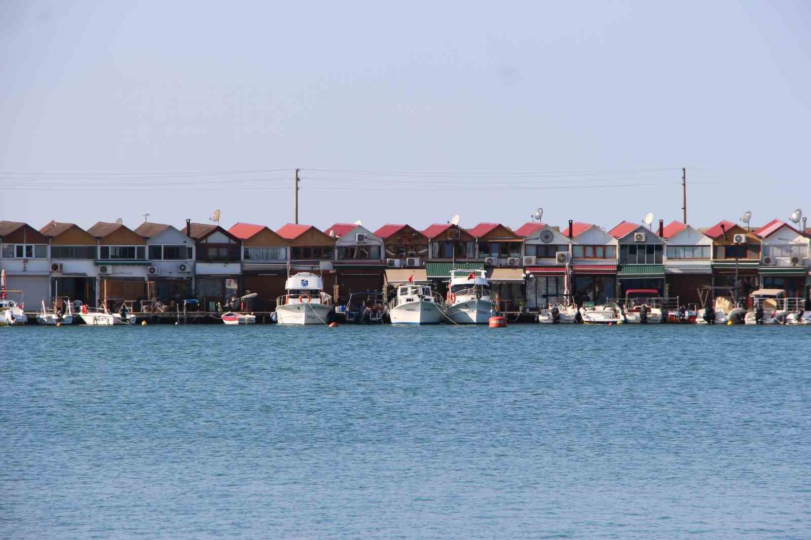 Balıkçı barınaklarının fiyatı lüks dairelerle yarışıyor 6 balikci barinaklarinin fiyati luks dairelerle yarisiyor 2 sODhfdRJ