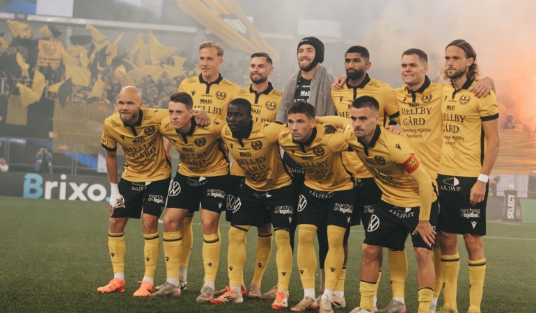 balikci-koyu-takimi-mjallby-isvec-ligi-sampiyonu-oldu-qOqahEKK.jpg