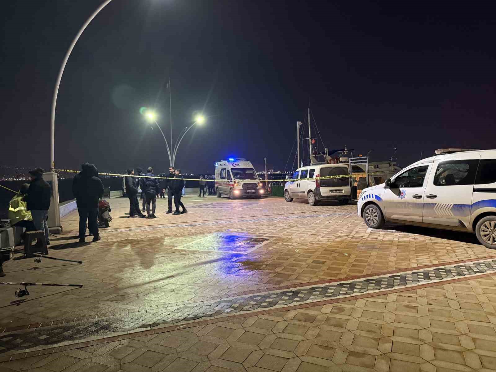 balikcilar fark etti denizde dalgic kiyafetli erkek cesedi bulundu 3 WtPE7tvd
