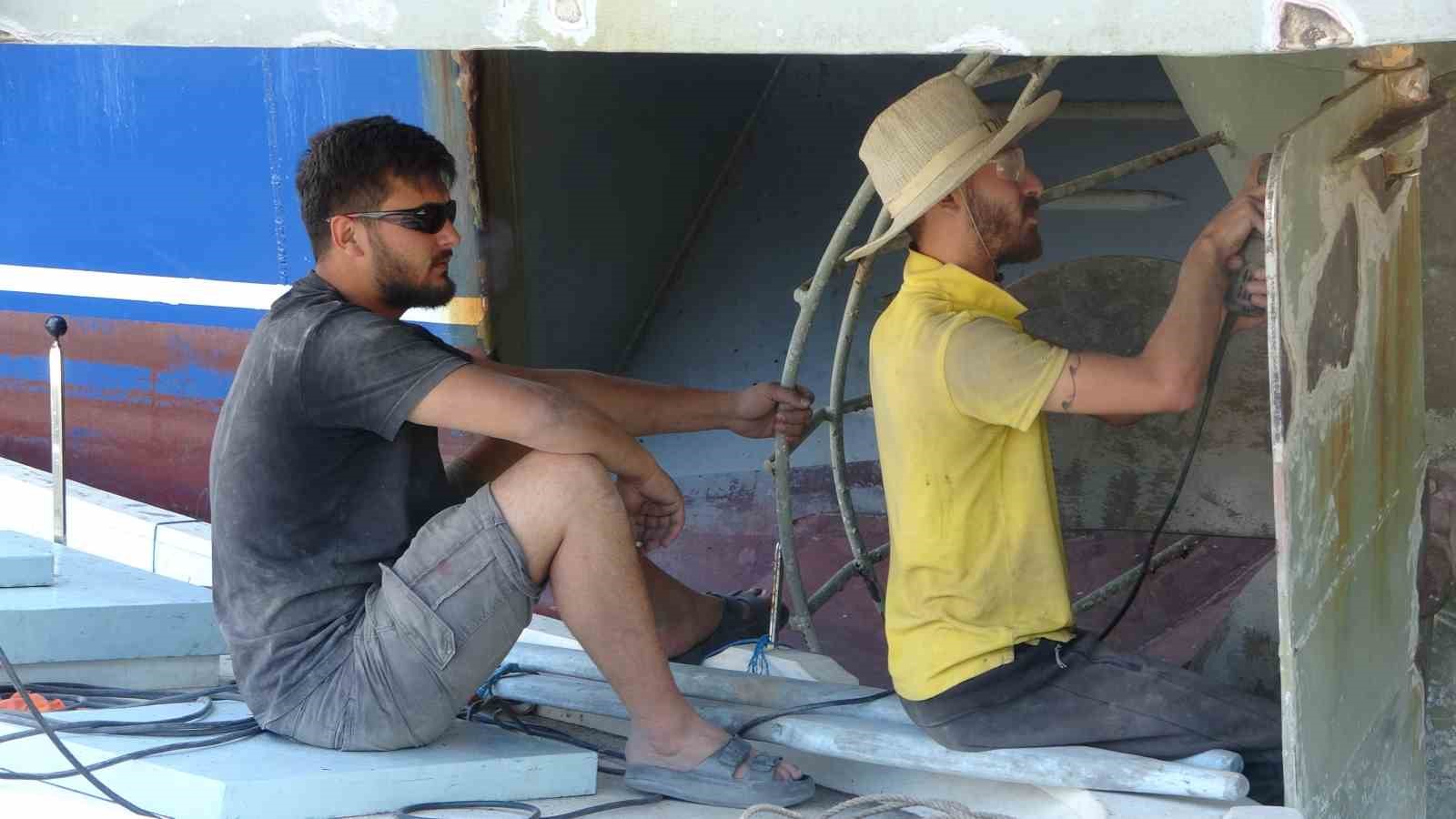 Balıkçıların yeni sezonda umudu palamut 5 balikcilarin yeni sezonda umudu palamut 1 EnylAui1