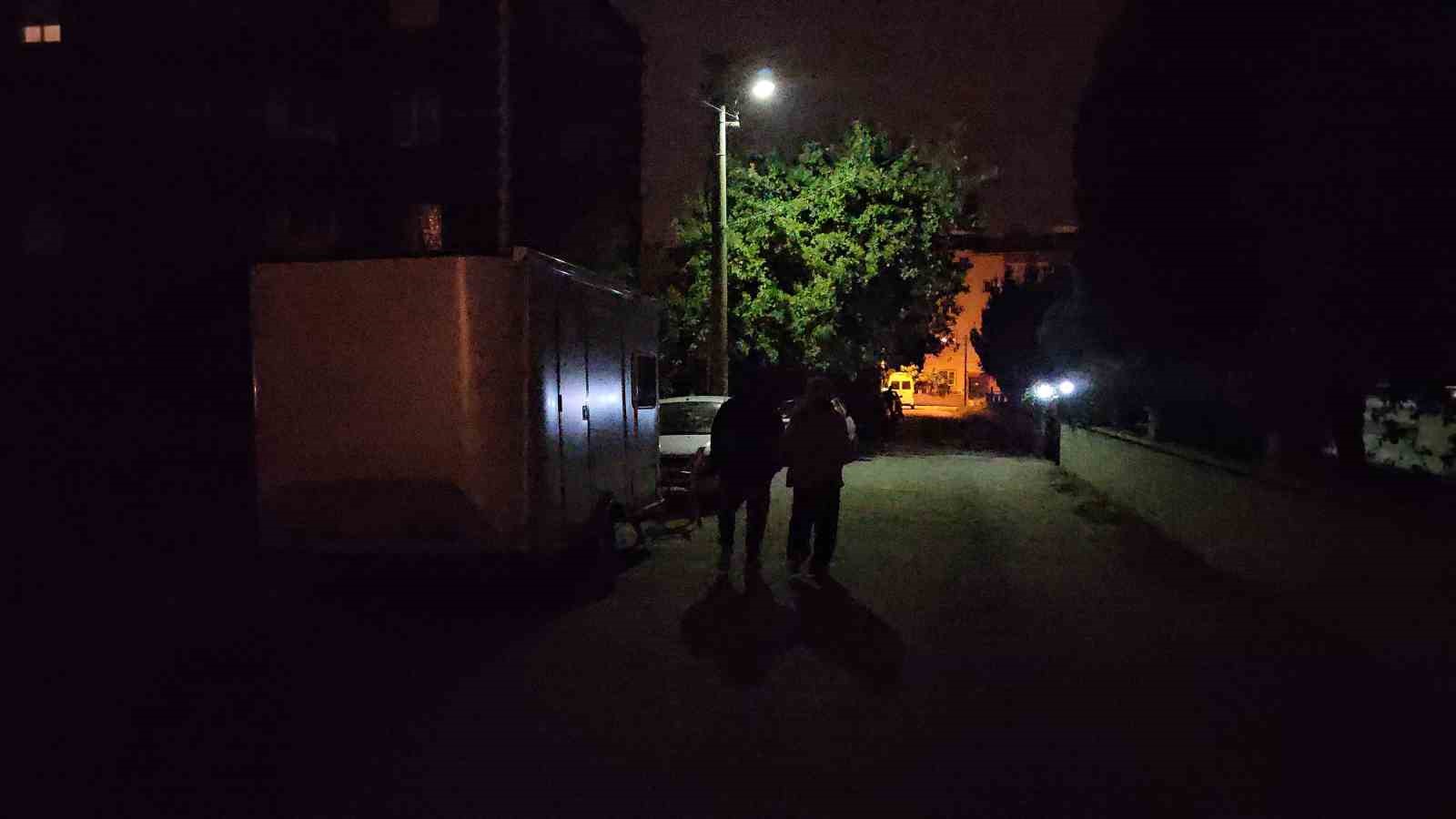 Balıkesir gece boyu sallandı 6 balikesir gece boyu sallandi 2 F1jCs1sR