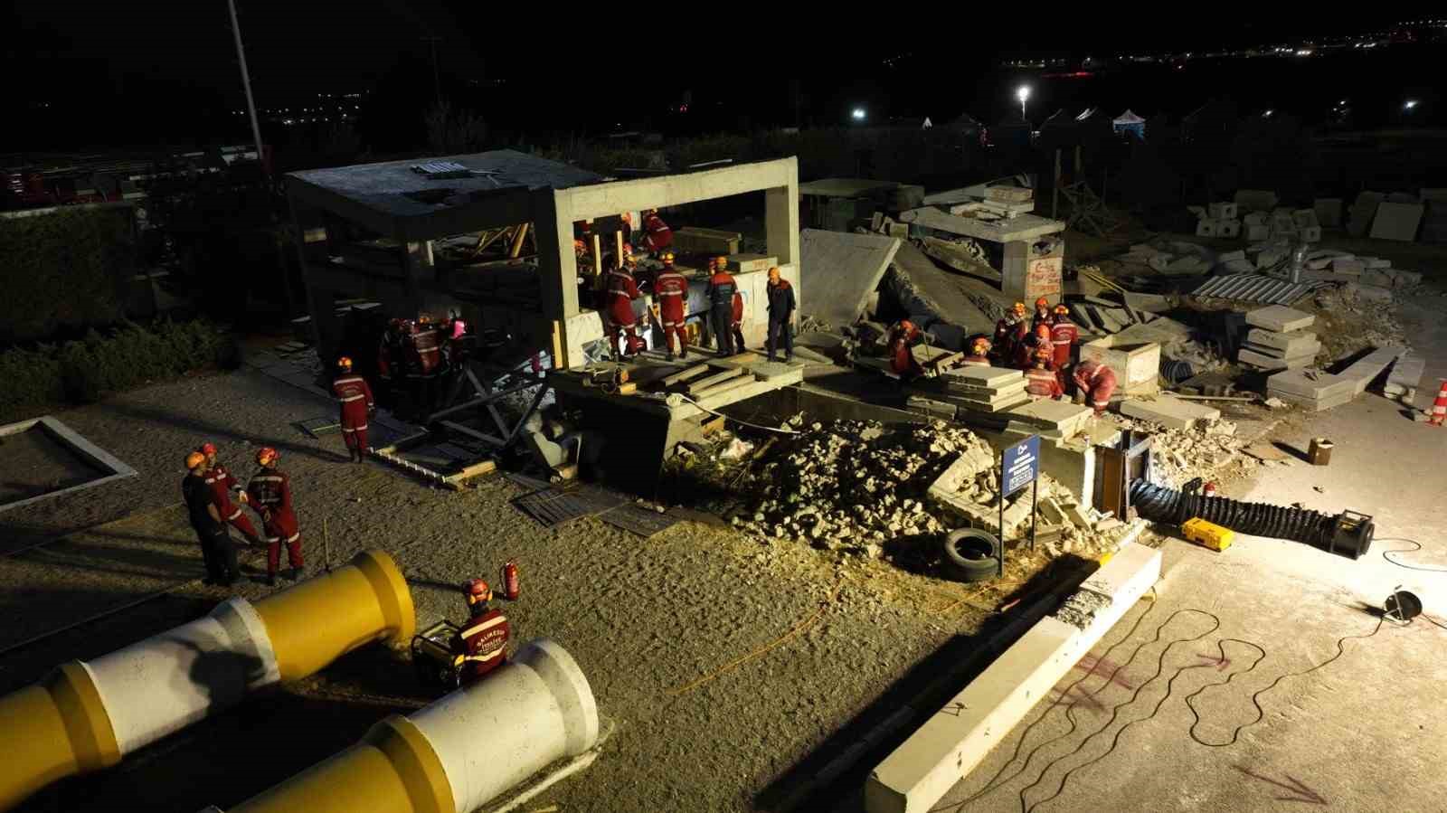 balikesir itfaiyesi turkiyenin en iyileri arasinda 2 KrDkcFV4