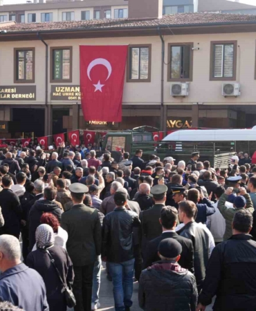 balikesir-sehit-emre-sayini-son-yolculuguna-ugurladi-OkZWSVha.jpg