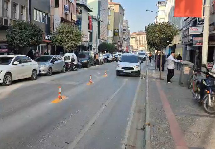 balikesir sindirgida 49 buyuklugunde deprem 2 fe6j2URL