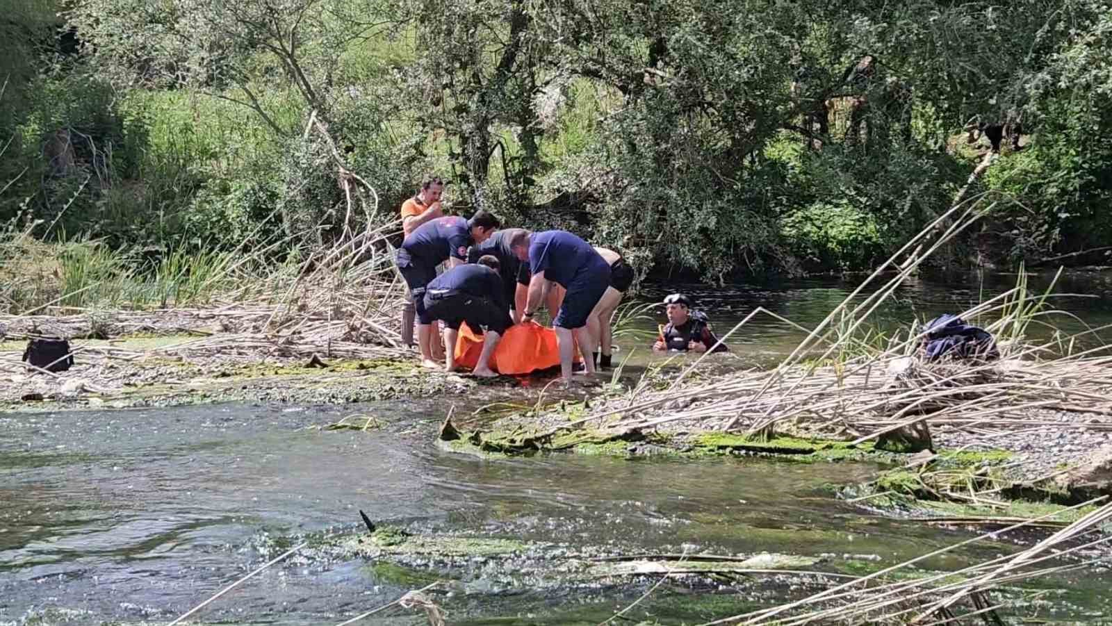balikesirde 14 yasindaki cocuk serinlemek icin girdigi cayda boguldu 0 fbRwpTW4