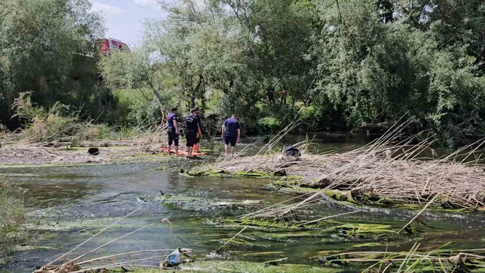 balikesirde 14 yasindaki cocuk serinlemek icin girdigi cayda boguldu 1 CID9vWPA