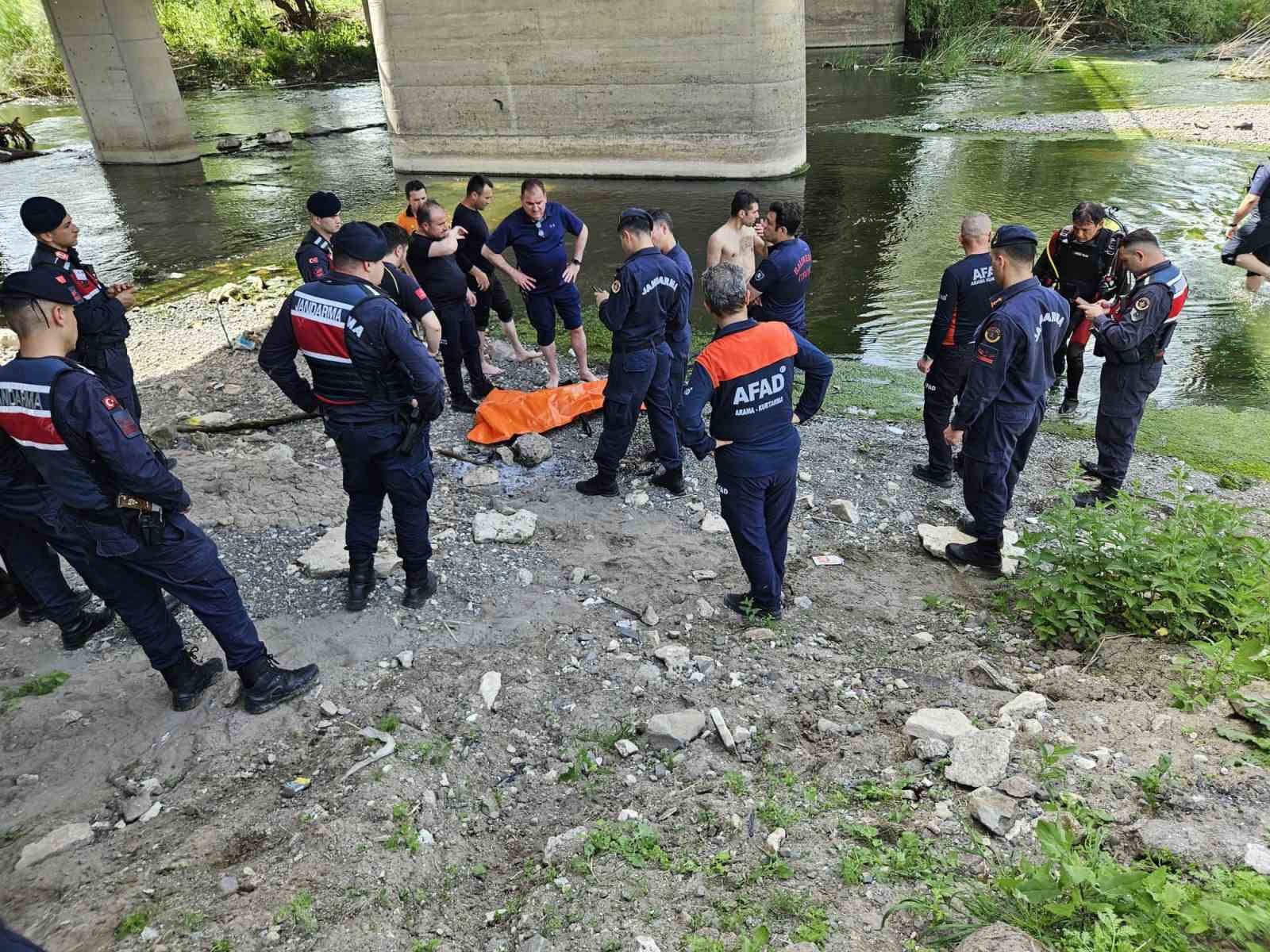 balikesirde 14 yasindaki cocuk serinlemek icin girdigi cayda boguldu 3 4MORshre