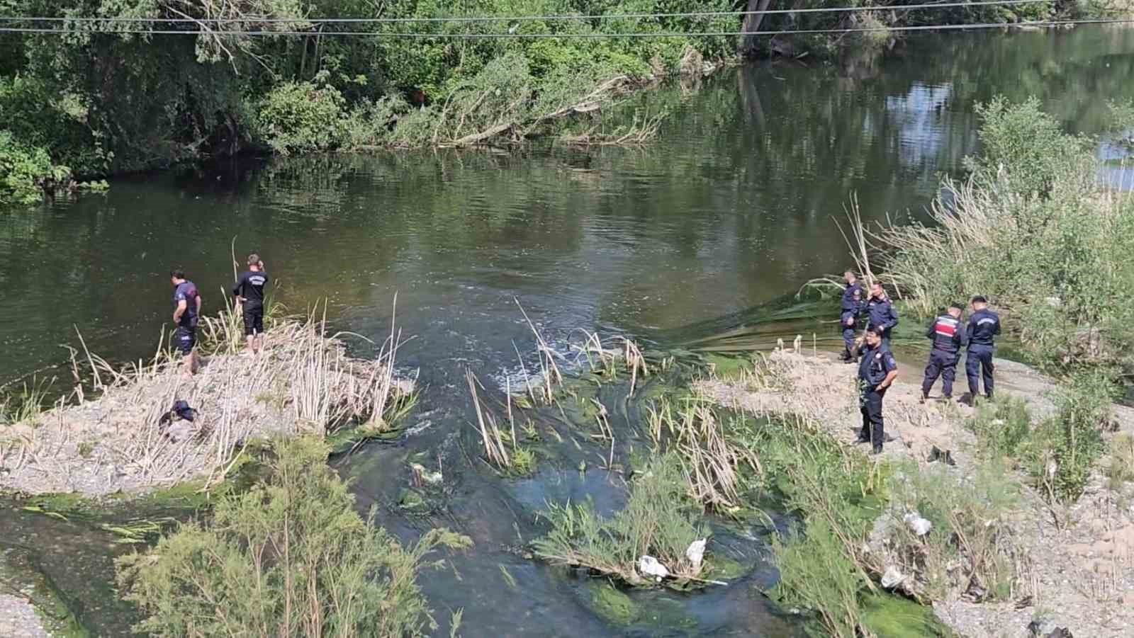 balikesirde 14 yasindaki cocuk serinlemek icin girdigi cayda boguldu 5 sNErrfek