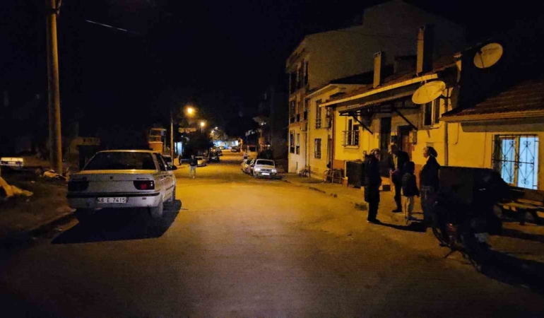 balikesirde-49luk-deprem-bsz33spm.jpg