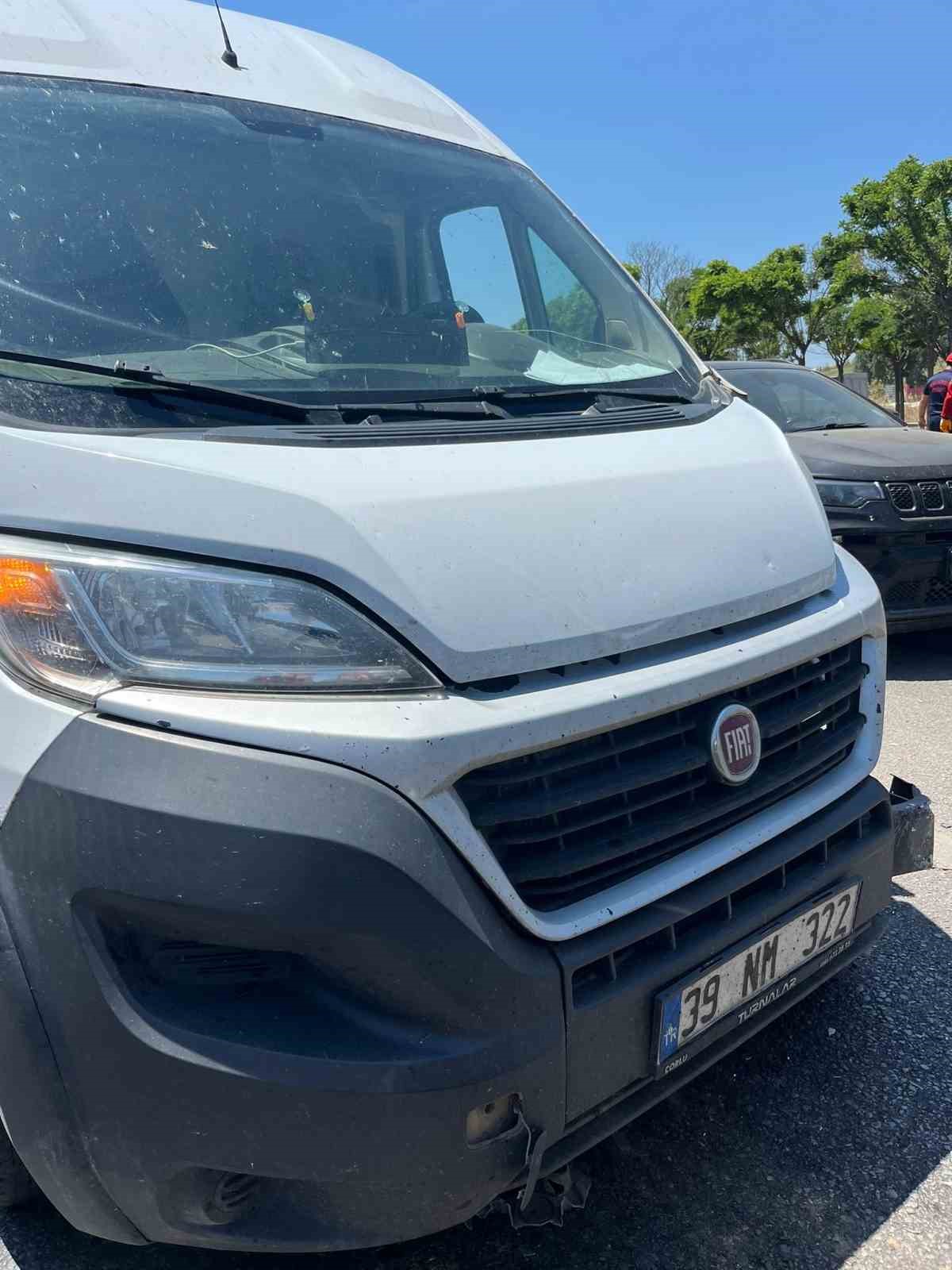 balikesirde 6 aracin karistigi zincirleme kaza 2 yarali 6 9f9sE8zB