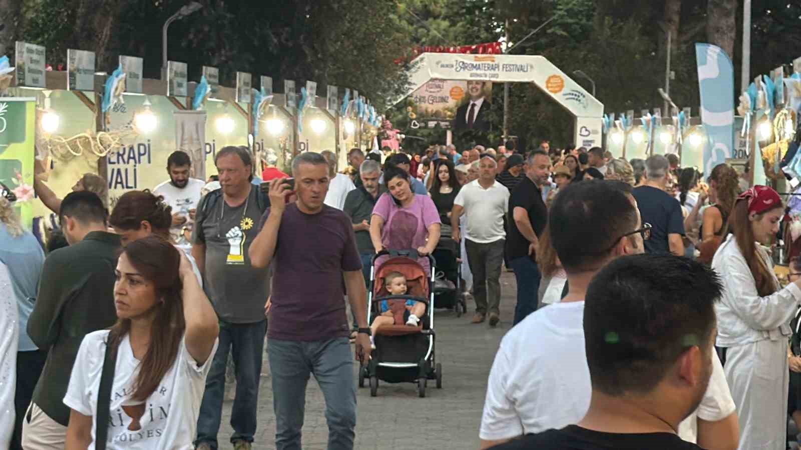 balikesirde 7uluslararasi aromaterapi festivali basladi 4 s2fpAnnH