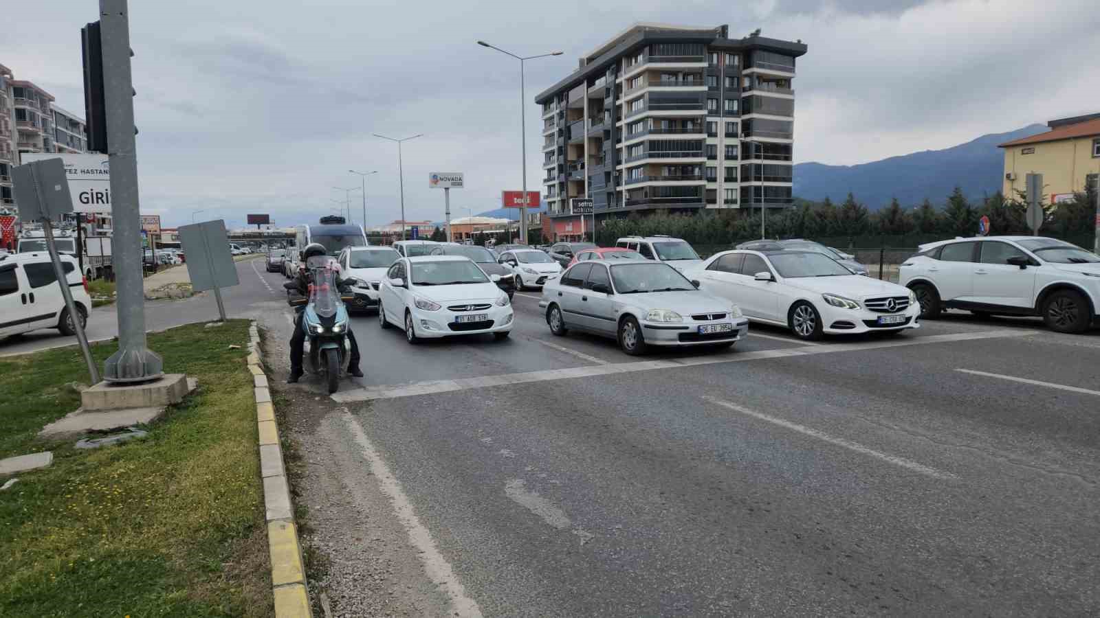 balikesirde arife gunu trafik yogunlugu 1 LFUWj5Rw