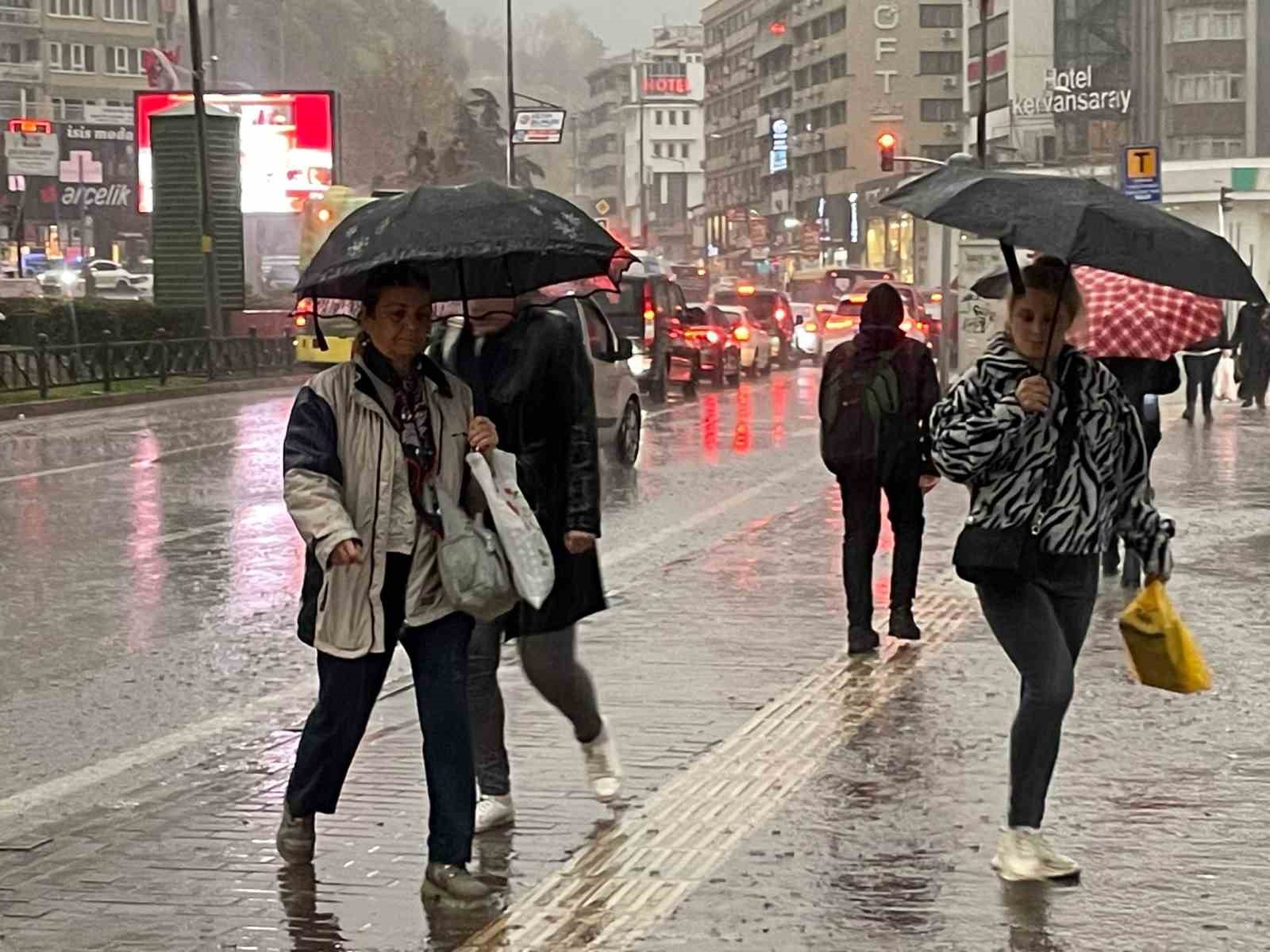 balikesirde ekim yagisinda 100 katlik artis 0 WlYC8PnE