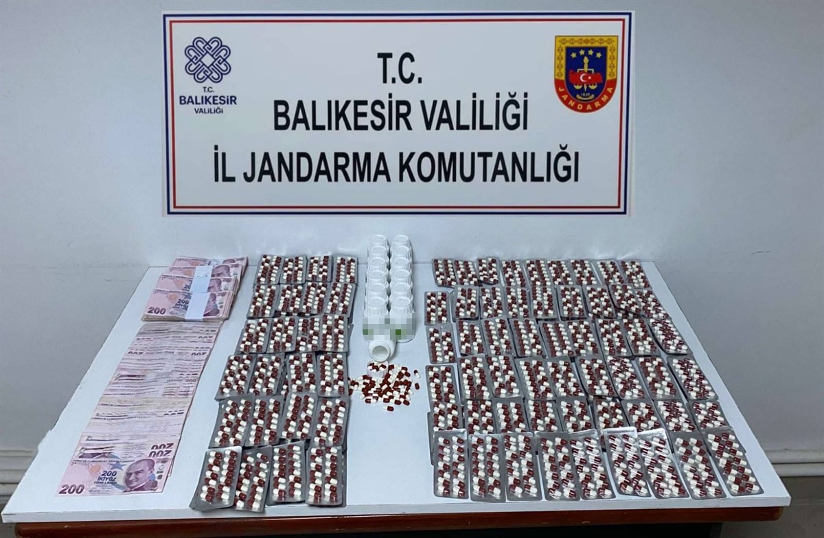 balikesirde kacakcilik ve organize suc operasyonu 9 supheli yakalandi 0 pMXlHsEL