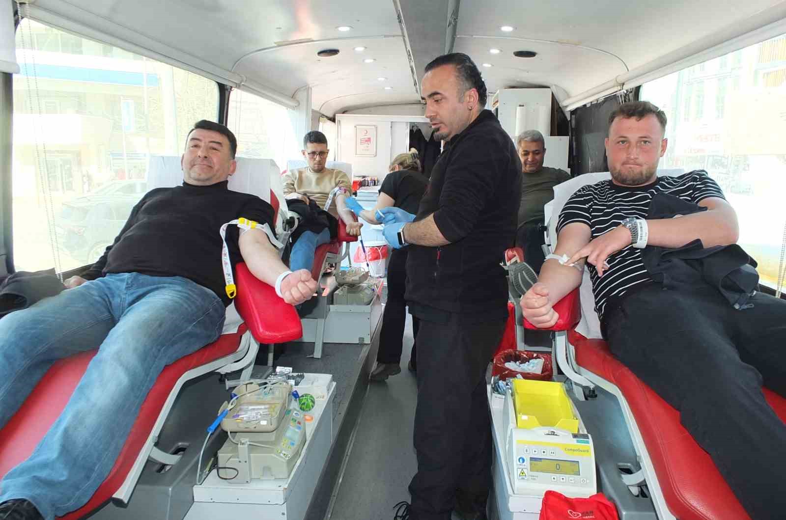 balikesirde kan bagisina ilgi artti 0 hZfNZ3Ig