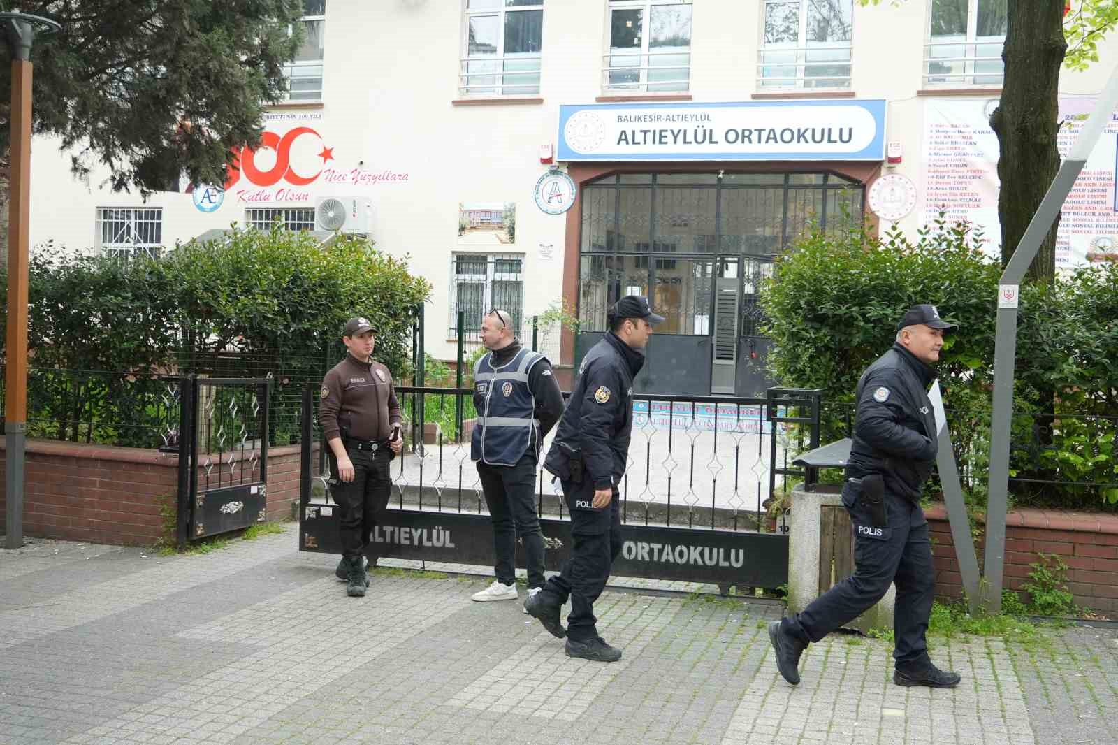 balikesirde okullarda guvenlik tedbiri arttirildi 2 JK8KaLye