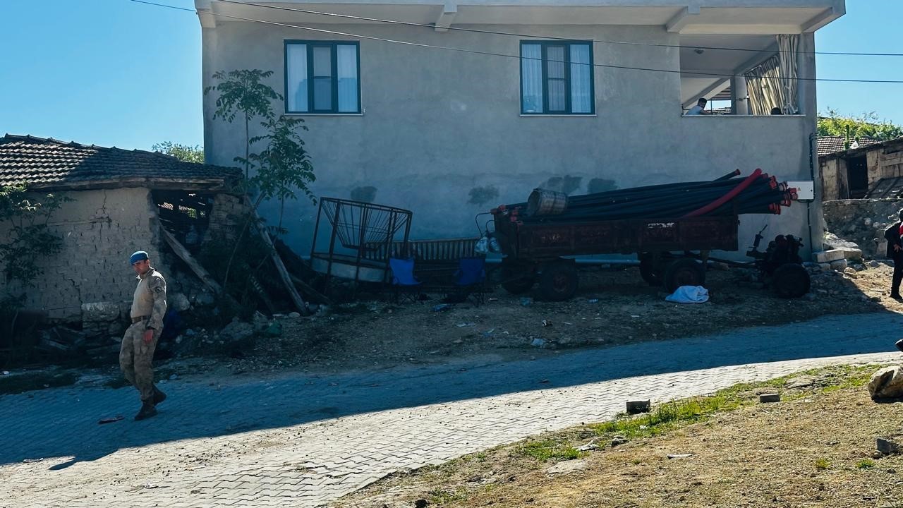 balikesirde silahli kavga 1 olu 3 yarali 2 lEpUw4Qg