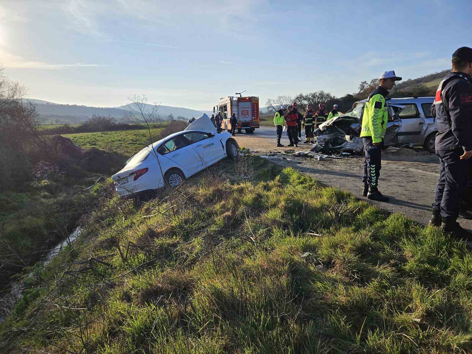 balikesirde trafik kazasi 1 olu 2 yarali 3 9EMGC9Aj