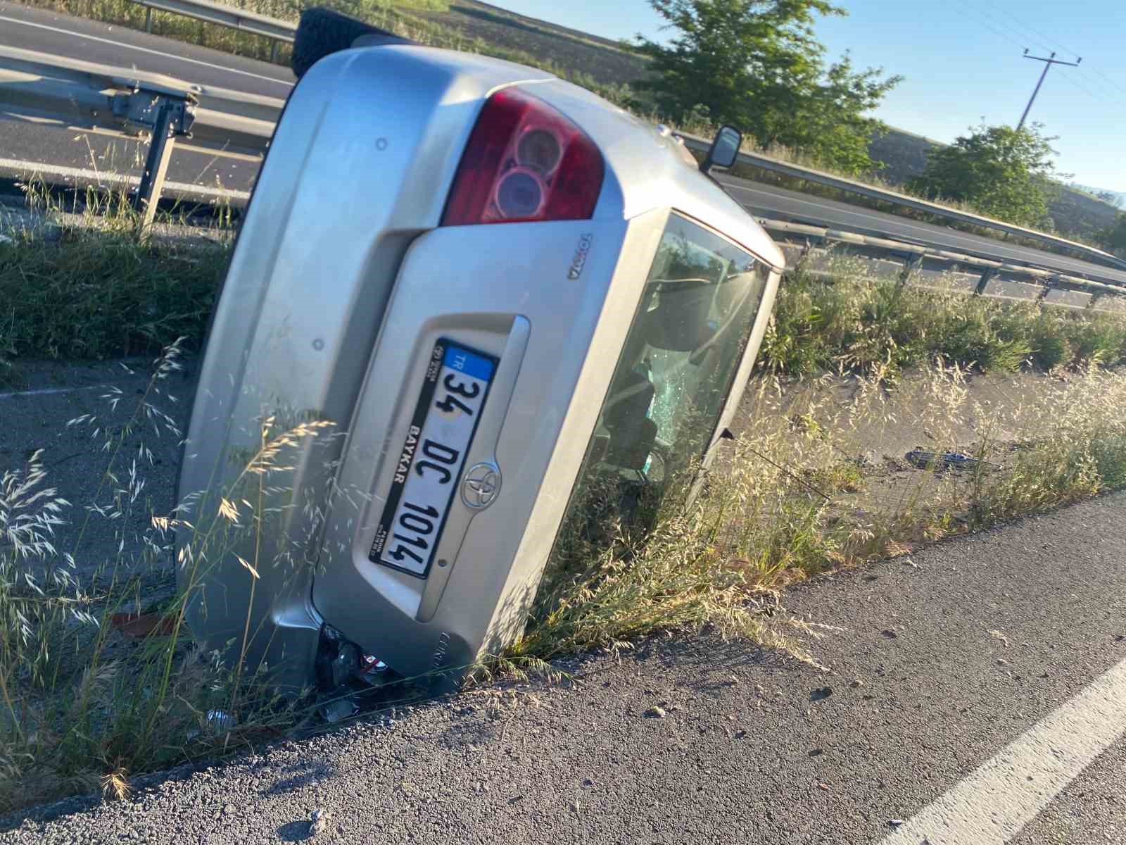 balikesirde trafik kazasi aracta mahsur kalan 1 kisi kurtarildi 0 8VvKGGFM