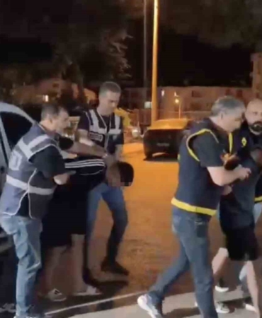 balikesirde-trafik-tartismasi-kanli-bitti-ZMJigBl7.jpg
