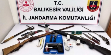 balikesirde-uyusturucu-operasyonu-52-adrese-es-zamanli-baskin-kBeG5iur.jpg