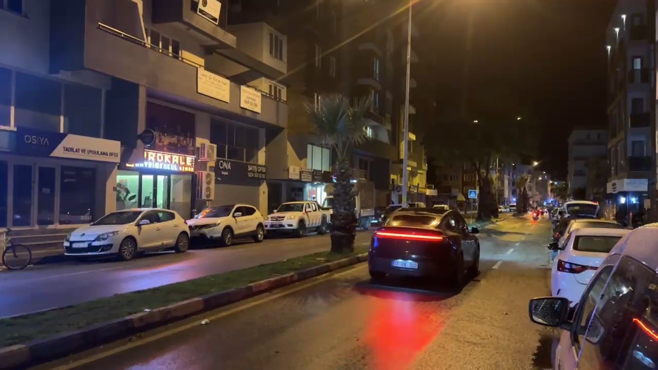 balikesirdeki deprem canakkalede de hissedildi 2 ZmOZ5IN5