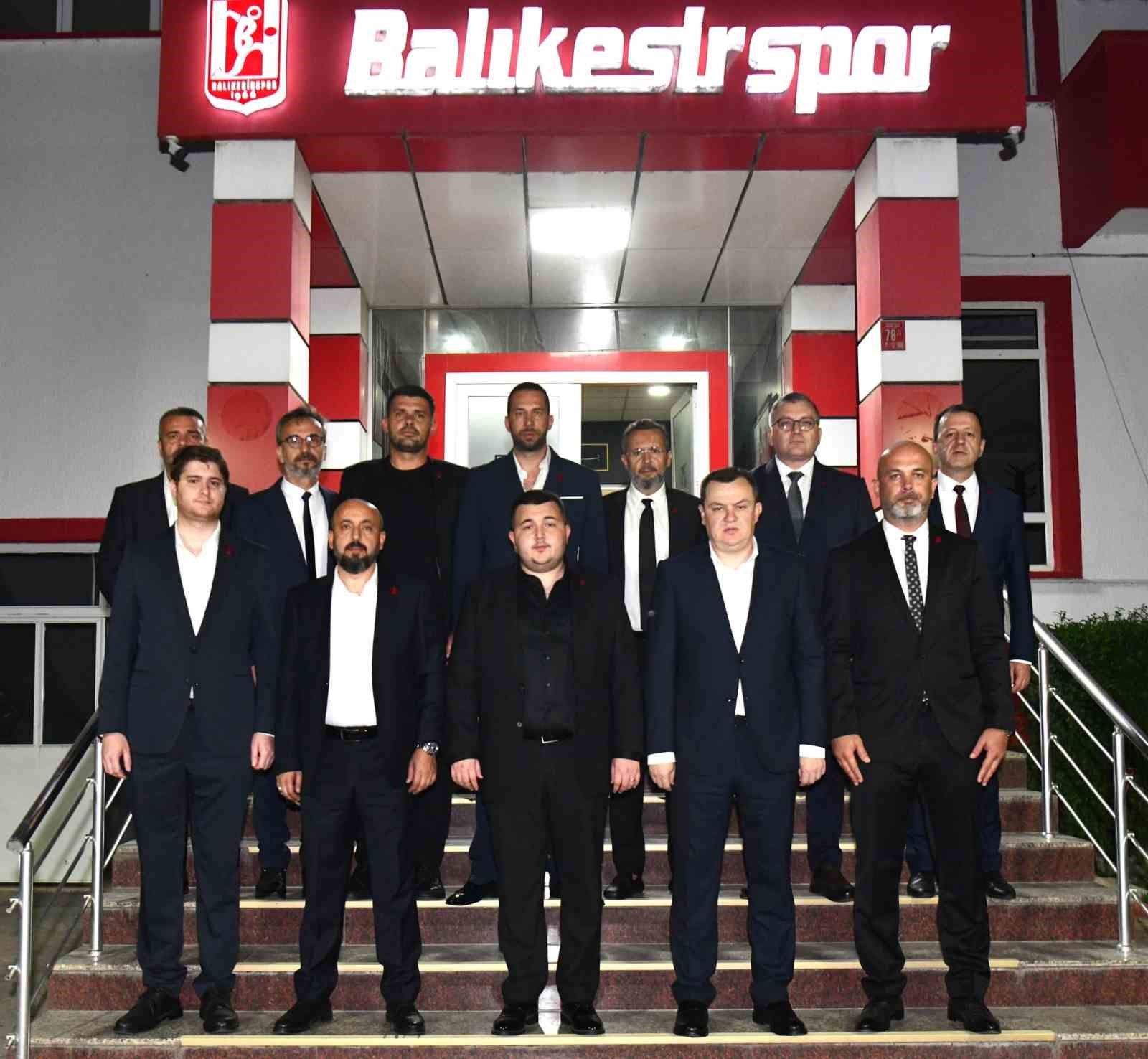 Balıkesirspor’da yeni Başkan Mert Alper Acar 5 balikesirsporda yeni baskan mert alper acar 1 7rk6gZrH