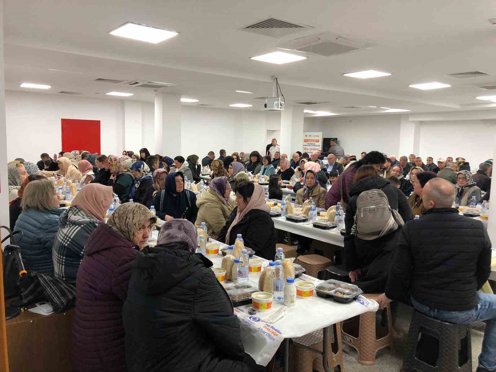 balkanlarda ilk iftar sofrasi kircaalide 1