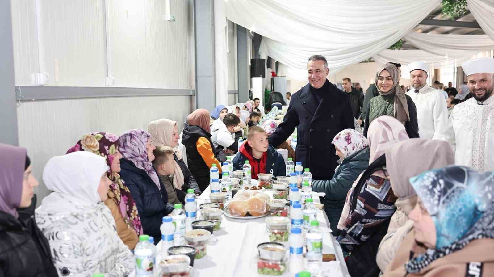 balkanlardaki soydaslar gonul sofrasinda bulustu 4 dP123cn9