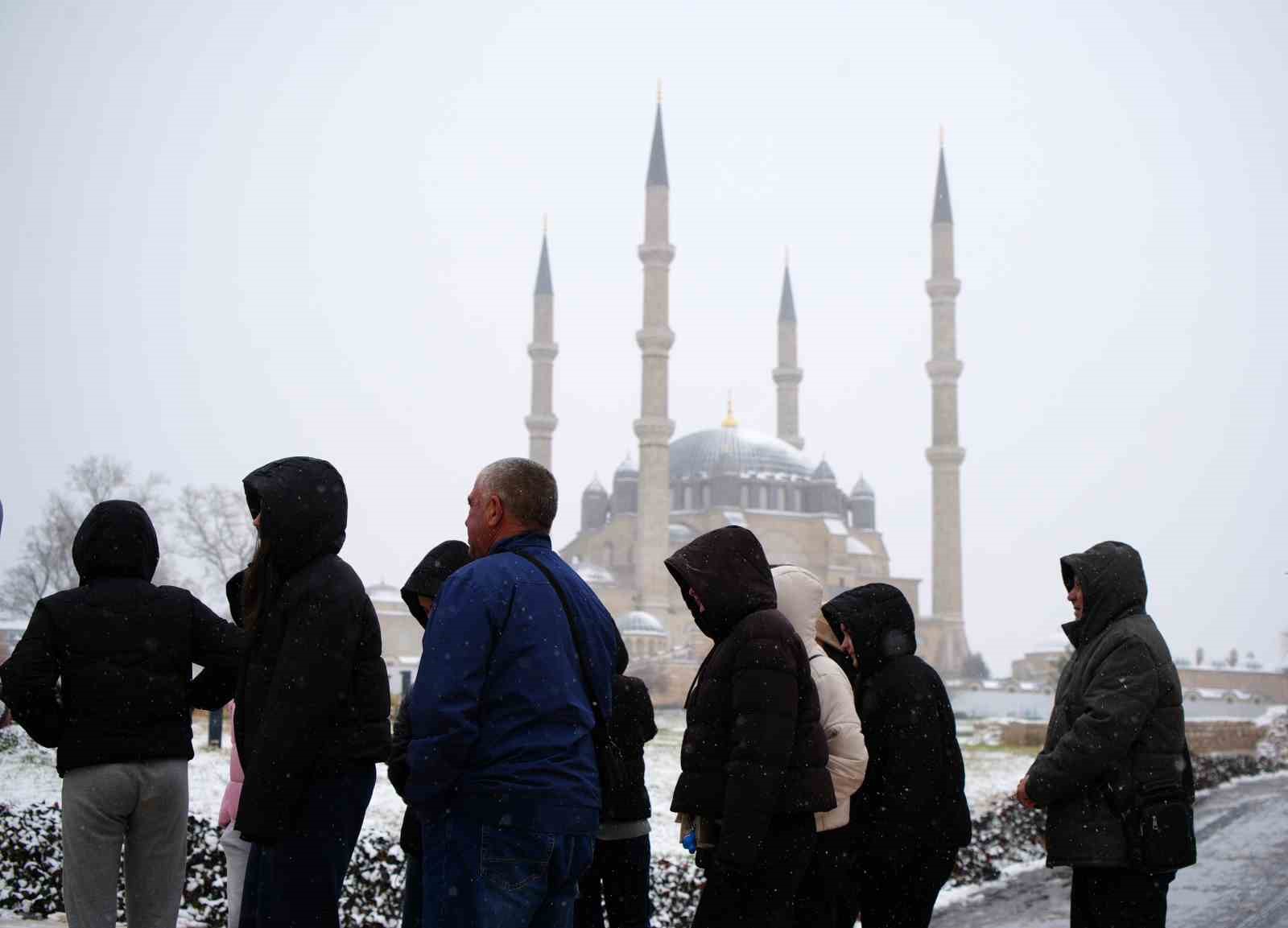 balkanlardan gelen soguk hava edirneyi beyaza burudu 6 R9UruwLR