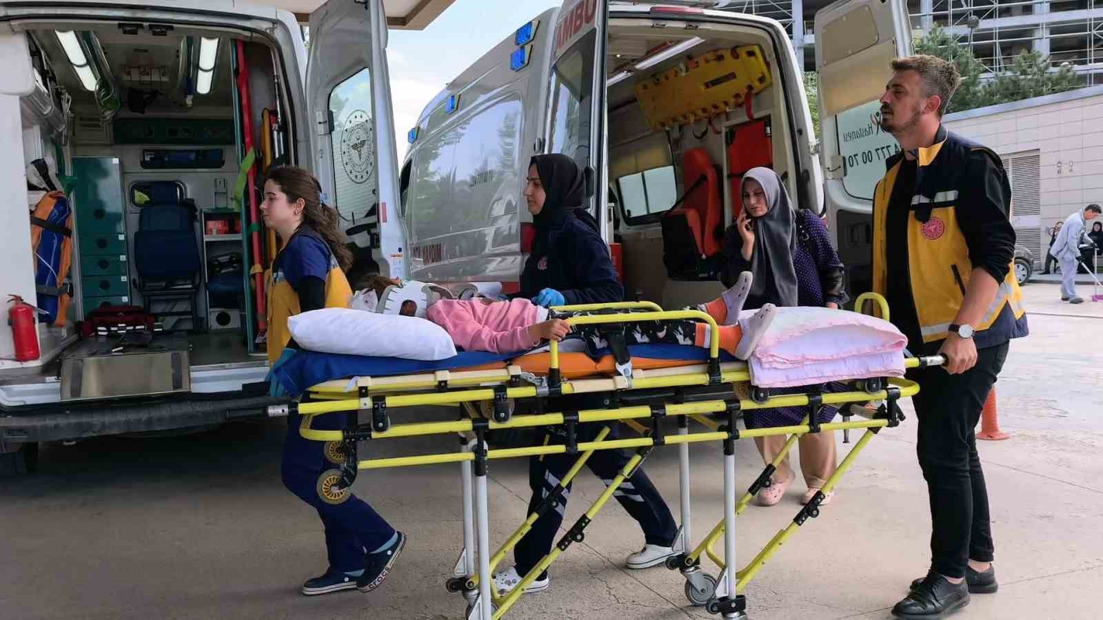 Balkonda başına mermer düşen çocuk ağır yaralandı 5 balkonda basina mermer dusen cocuk agir yaralandi 1 AUtVKeFa