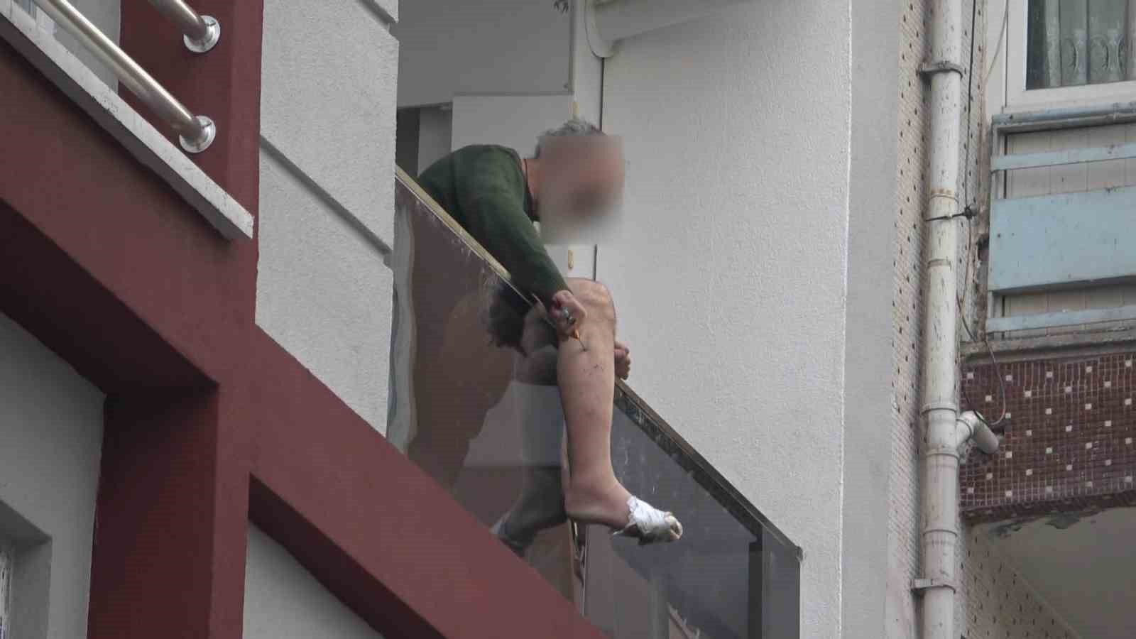 balkondaki bicakli kriz ozel harekat operasyonuyla son buldu 0 ysUB9U8C