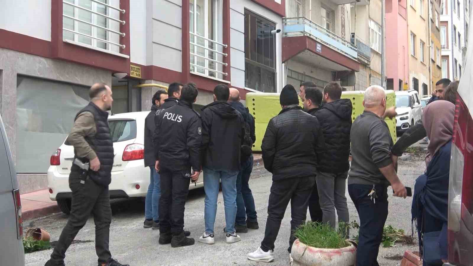 balkondaki bicakli kriz ozel harekat operasyonuyla son buldu 2 UFuhGIe8