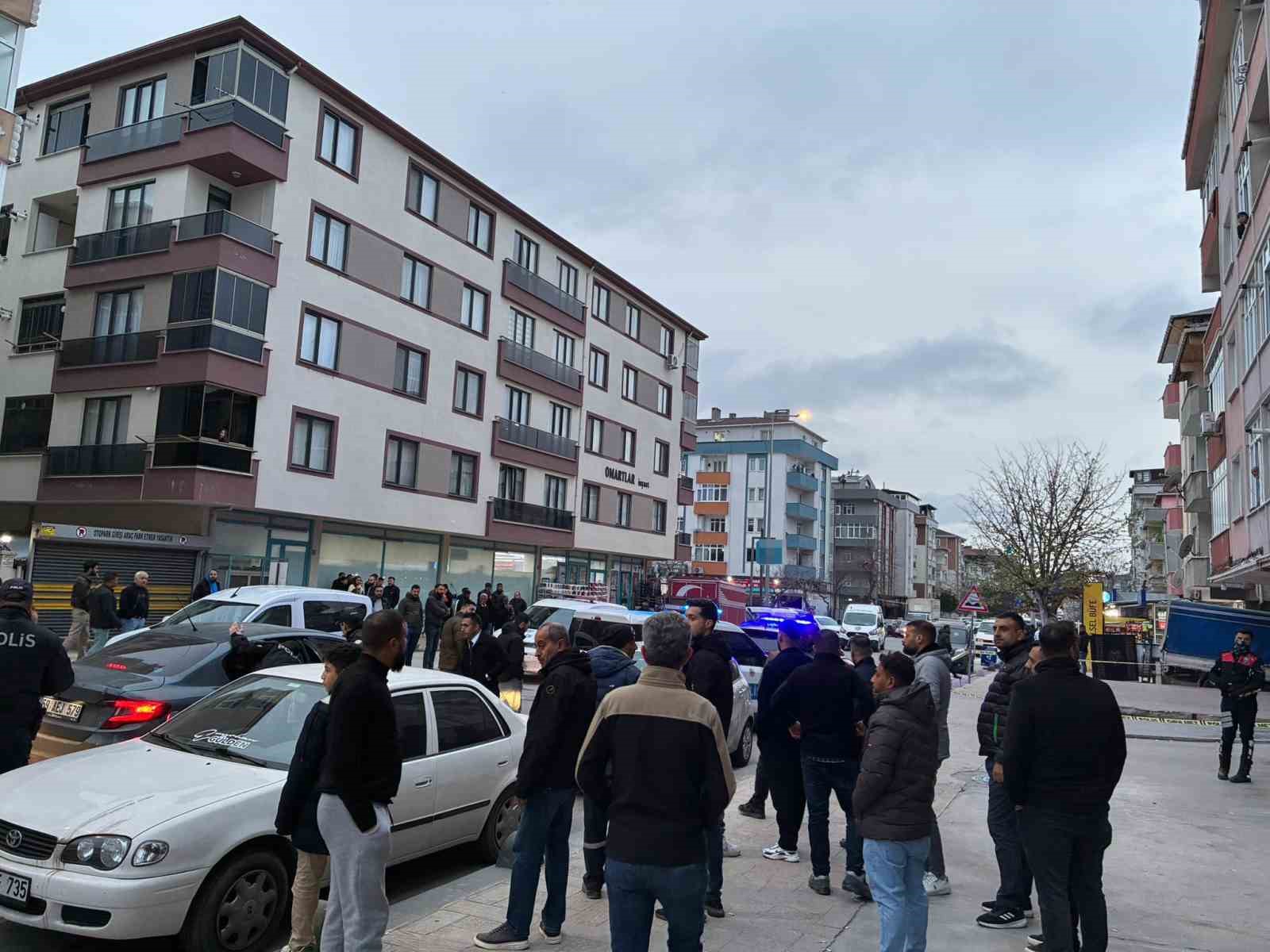 balkondan pompali tufekle husumetlisini vurdu 2 JzFkNuUL