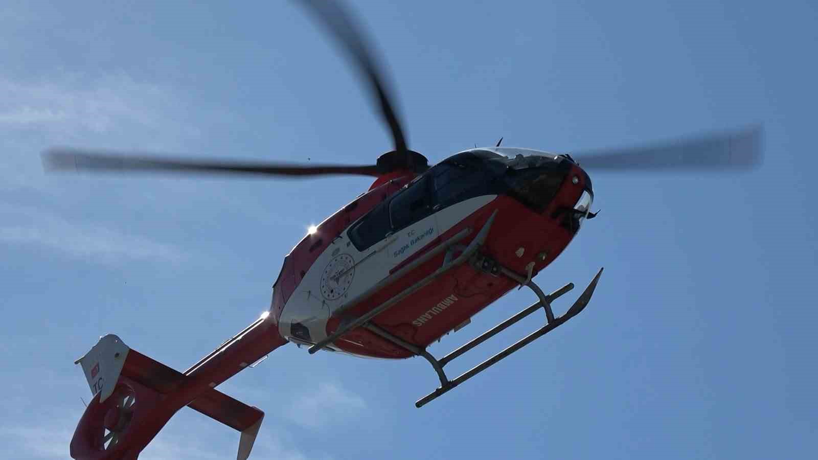 Baltayla odun keserken yaralanan çocuğun imdadına ambulans helikopter yetişti 5 baltayla odun keserken yaralanan cocugun imdadina ambulans helikopter yetisti 1 hCHTjik9