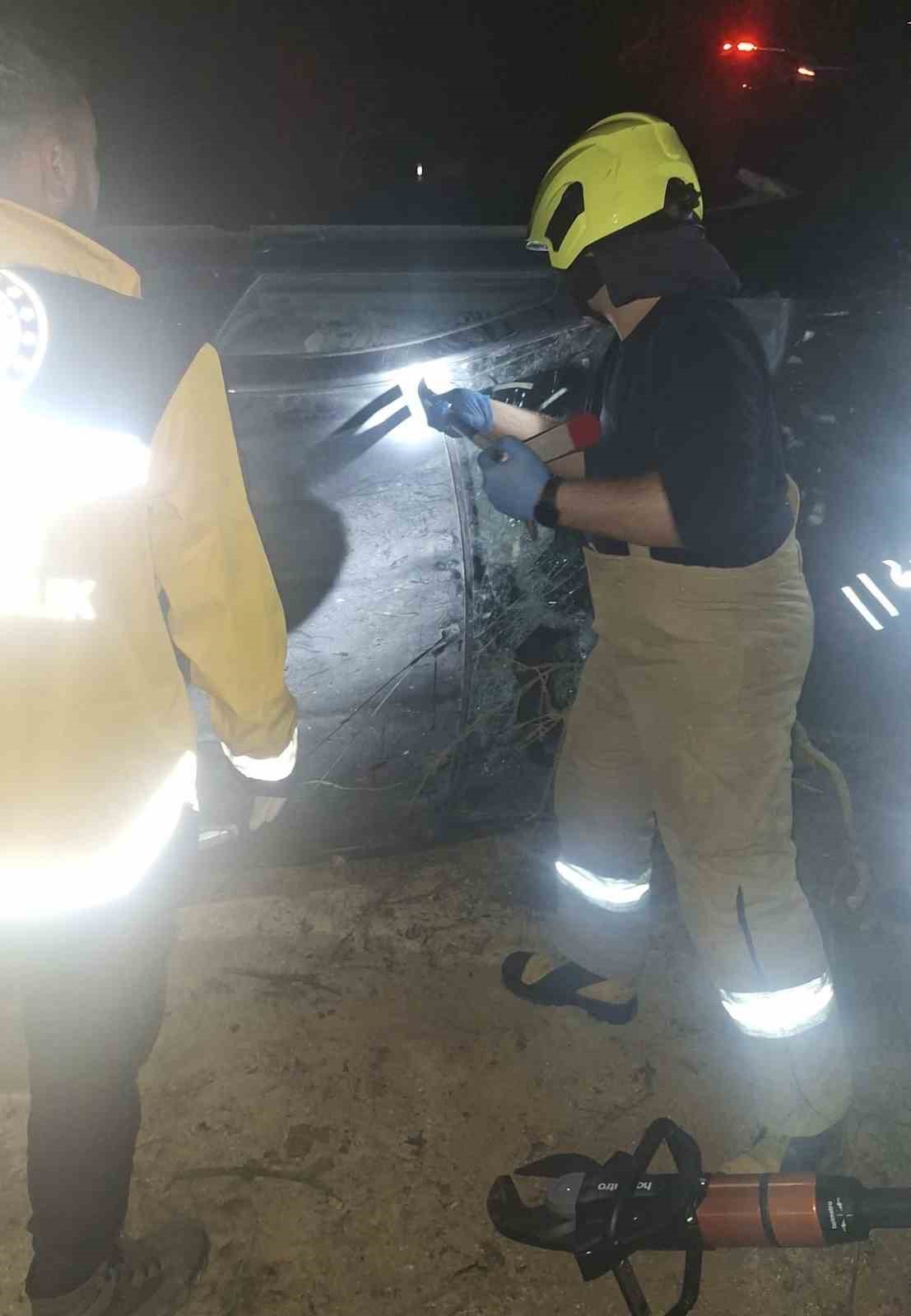 balya gonen yolunda kaza 2 yarali 1