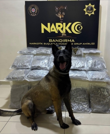 bandirmada-gubre-torbalarinin-altina-gizlenen-112-kilo-skunk-ele-gecirildi-7EJOdwyM.jpg