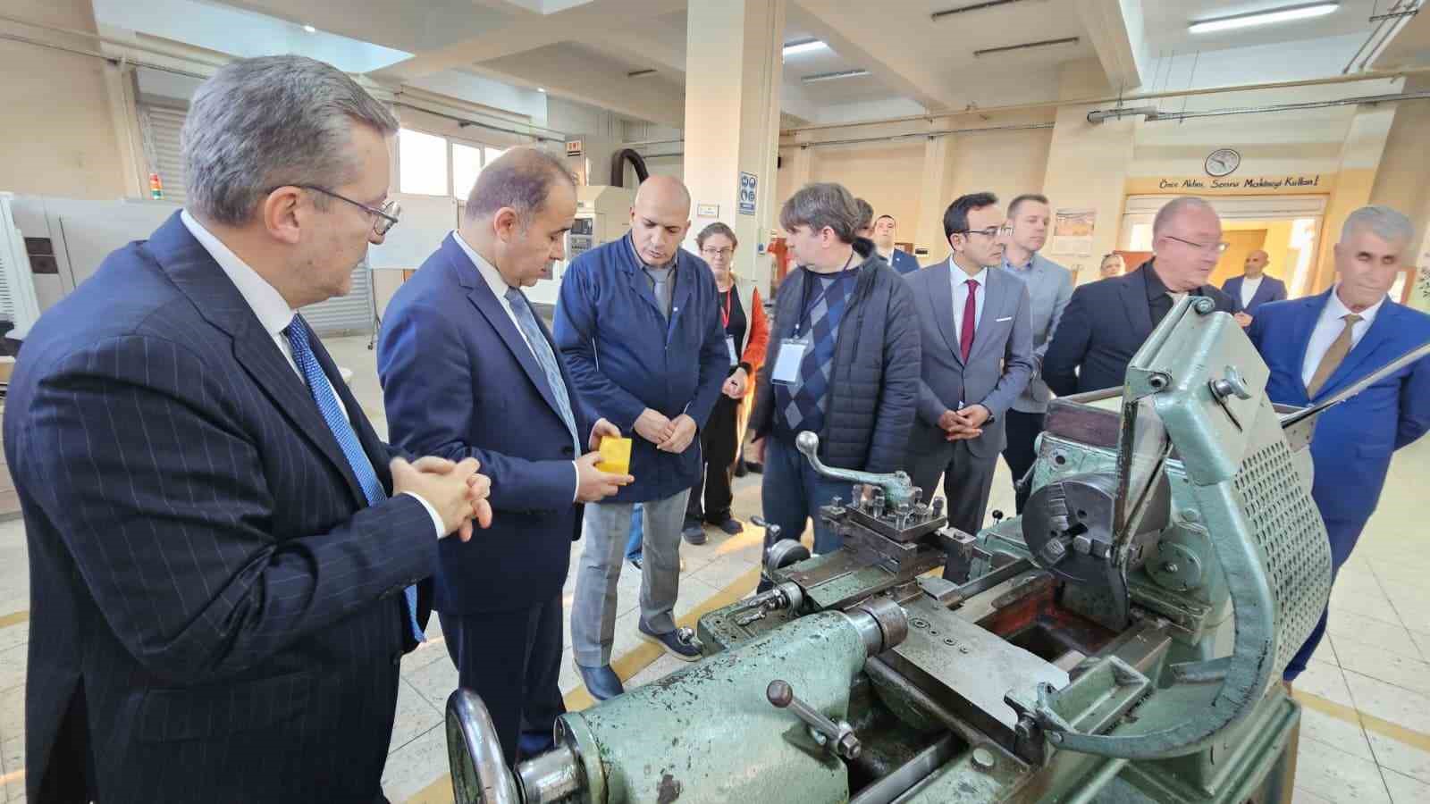 bandirmada istihdam garantili torna ve cnc kursu basladi 1 GRAW73wk