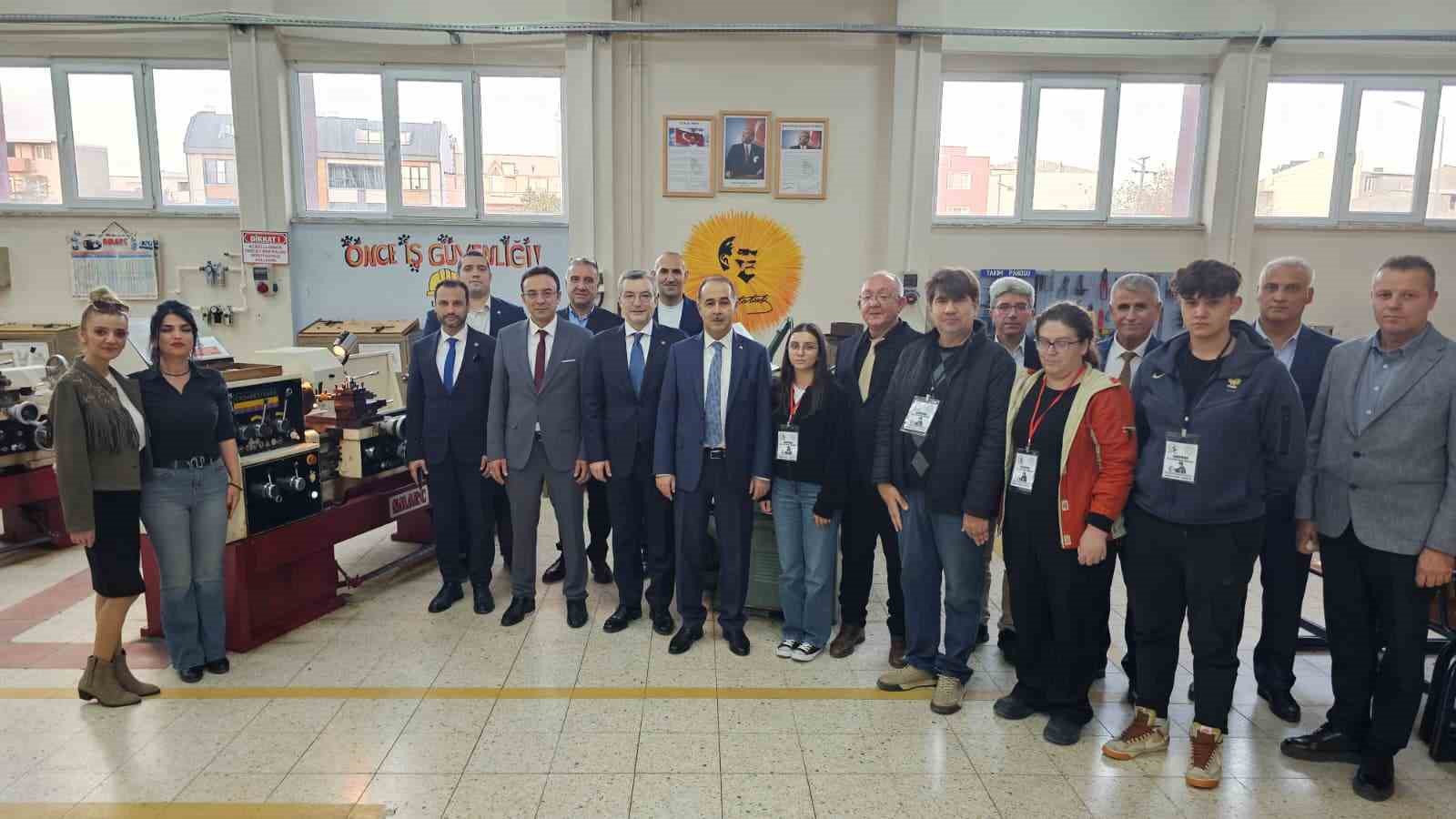 bandirmada istihdam garantili torna ve cnc kursu basladi 3 gt9gtffr