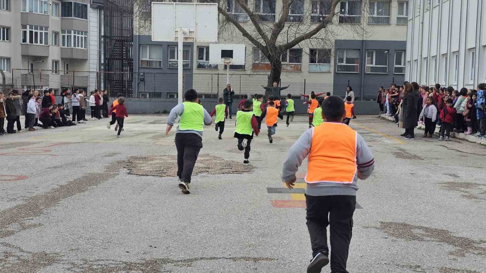 bandirmada ogrenciler icin atletizm secmeleri yapildi 4 pAjPeqr7