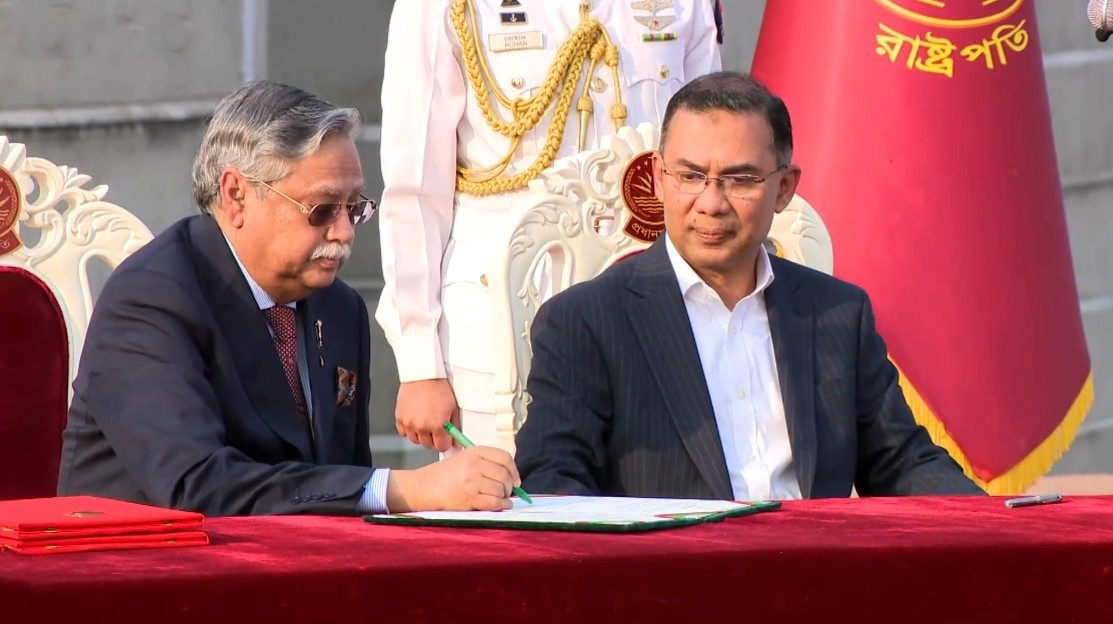banglades basbakani rahman yemin ederek gorevine basladi 1 ugRPANOn